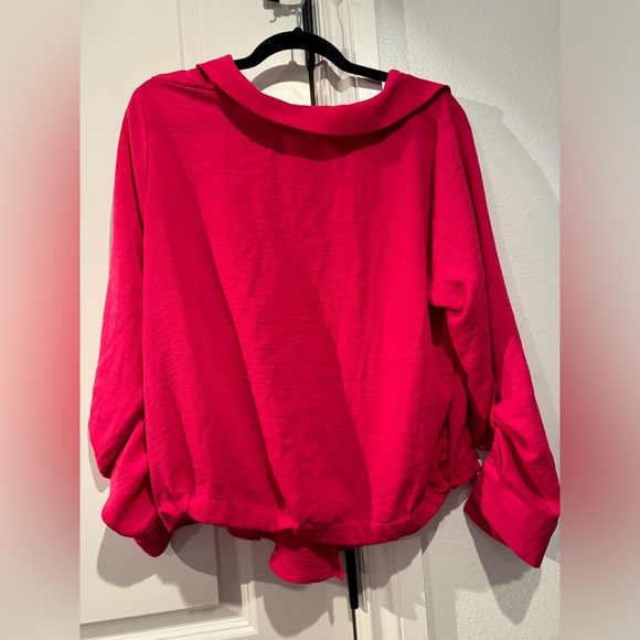 Simply Vera by Verga Wang Large Red Long Sleeved Top. ⚡️🍓 - Picture 2 of 4